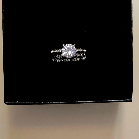 Sterling Silver Ring Set - Picture 1 of 4